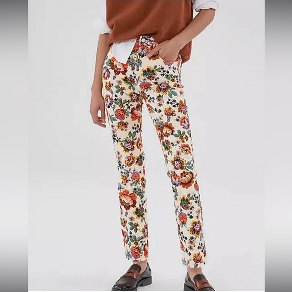 Floral Cigarette Jeans | EUC